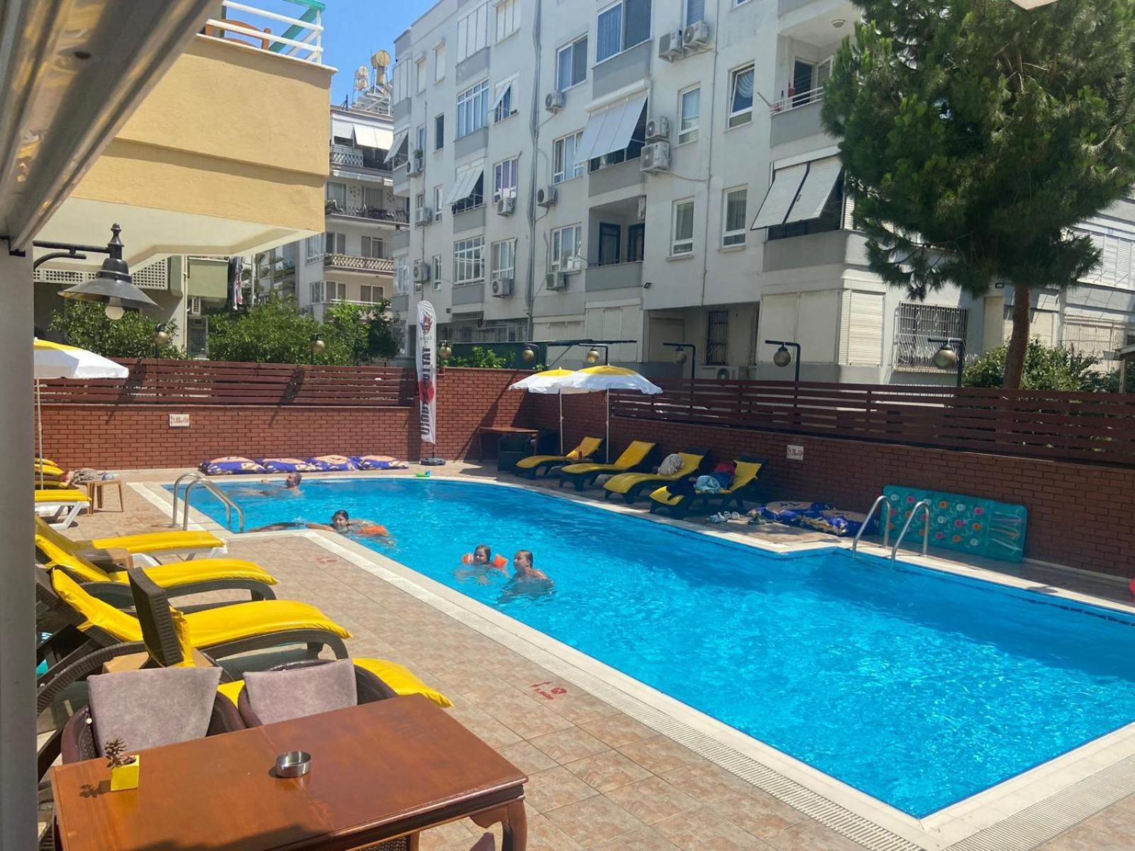 Cleopatra Ada Apart Alanya Buitenkant foto